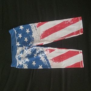 CVG Flag Capri Leggings